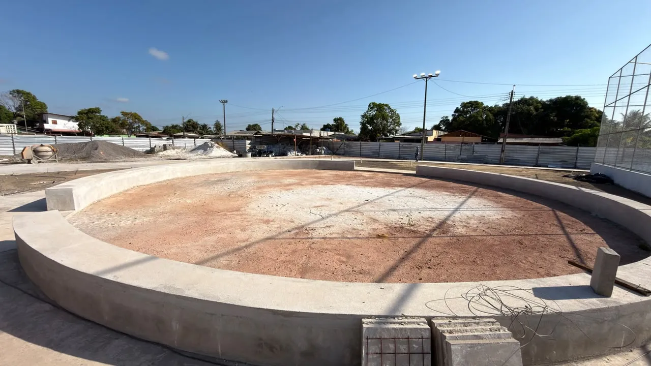 Prefeito de Macapá acompanha obras e serviços de manutenção em praças, quadras e espaços públicos.